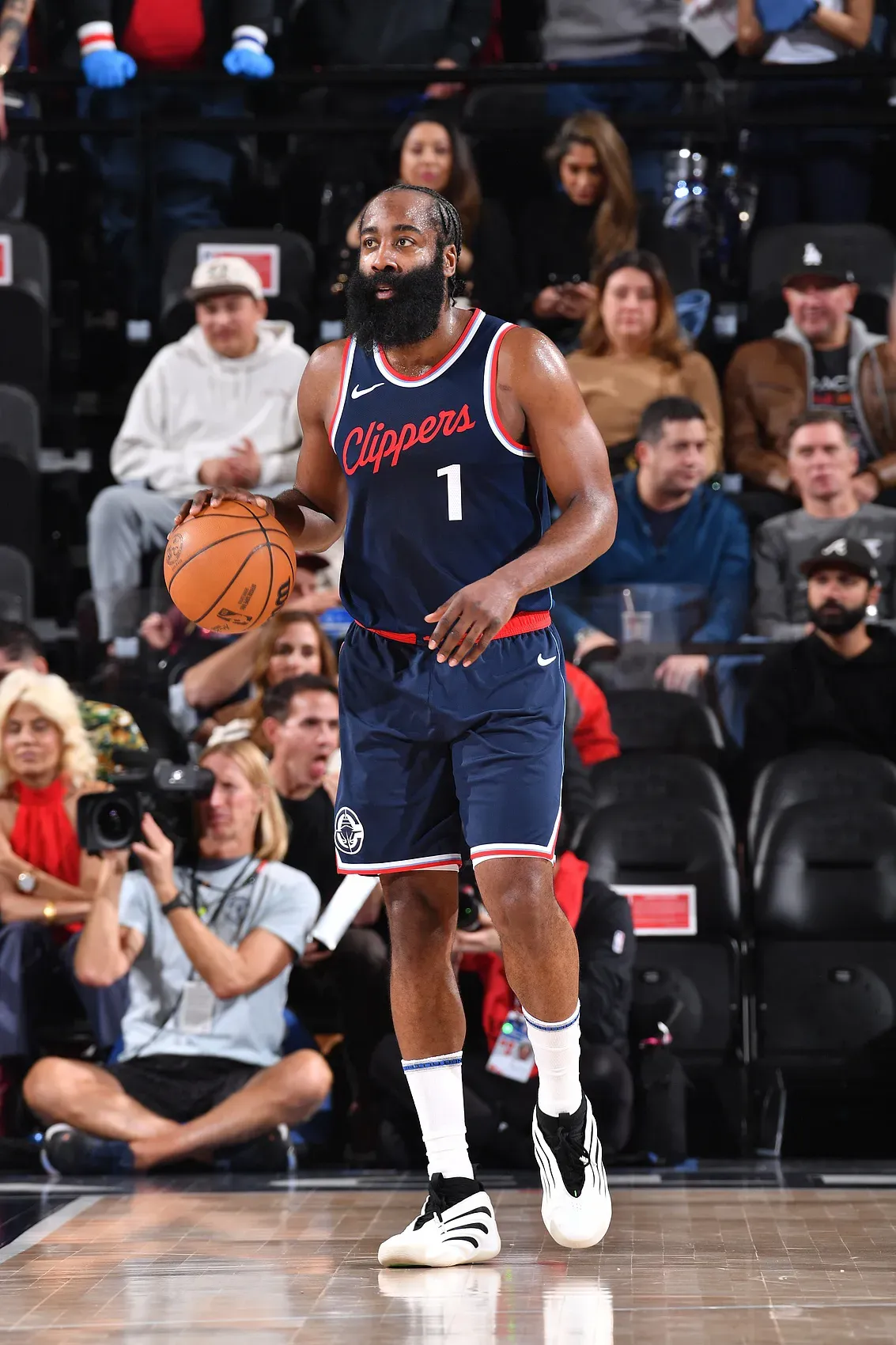 包含哈登在加拿大队比赛中领先优势明显，比赛局势复杂引发热议！的词条-九游游戏中心官网